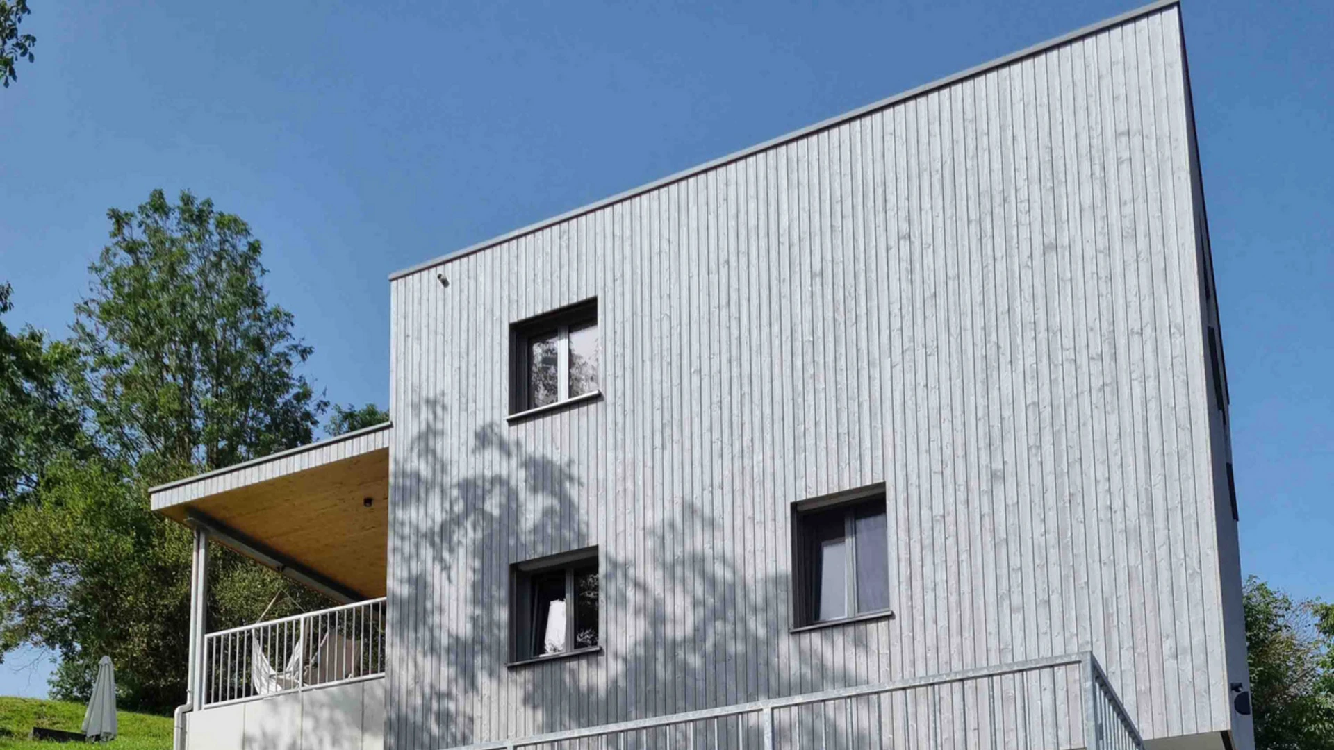 Einfamilienhaus in Frastanz nach dessen Umbau und Sanierung durch Wilhelm+Mayer Bau.