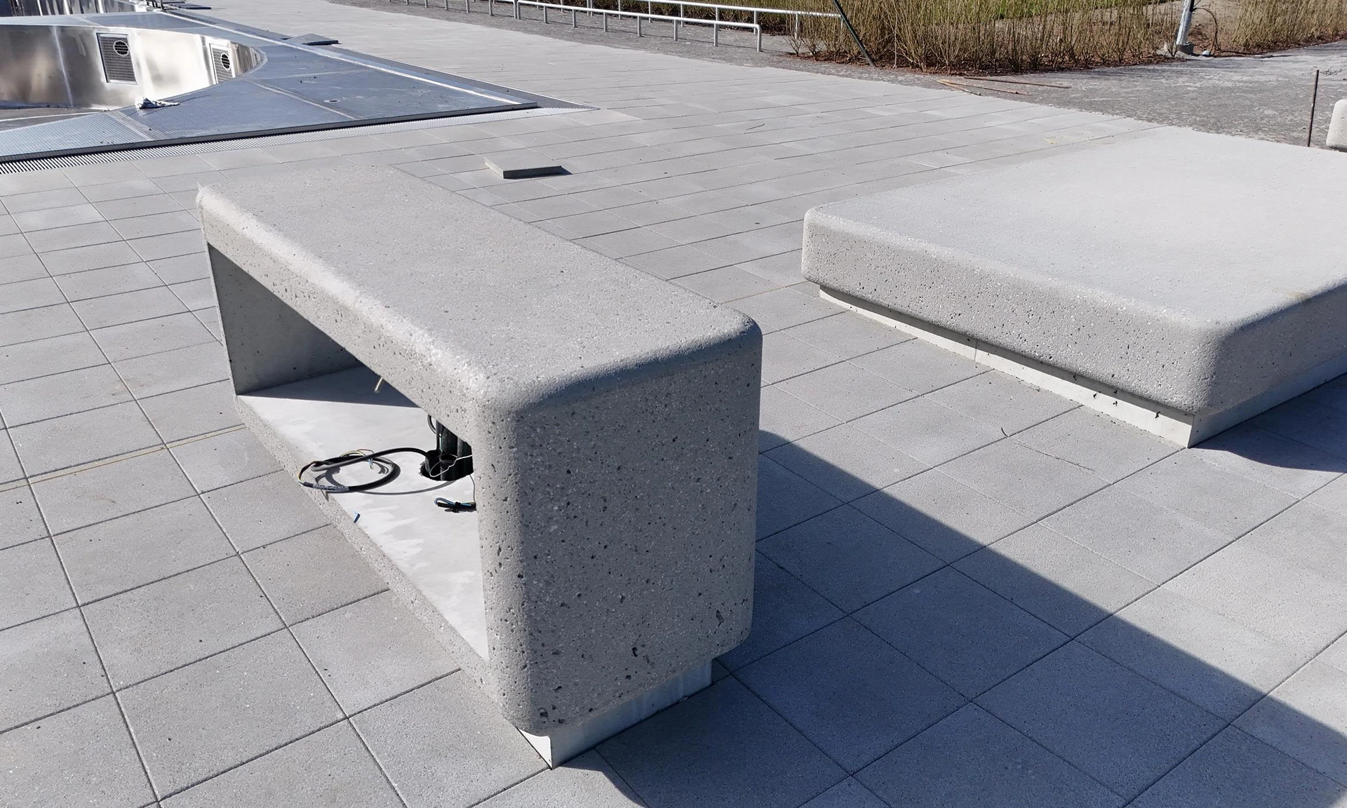 Neubau Seebad Bregenz: Betonsockel im Detail, Betonfertigteile von Wilhelm+Mayer.