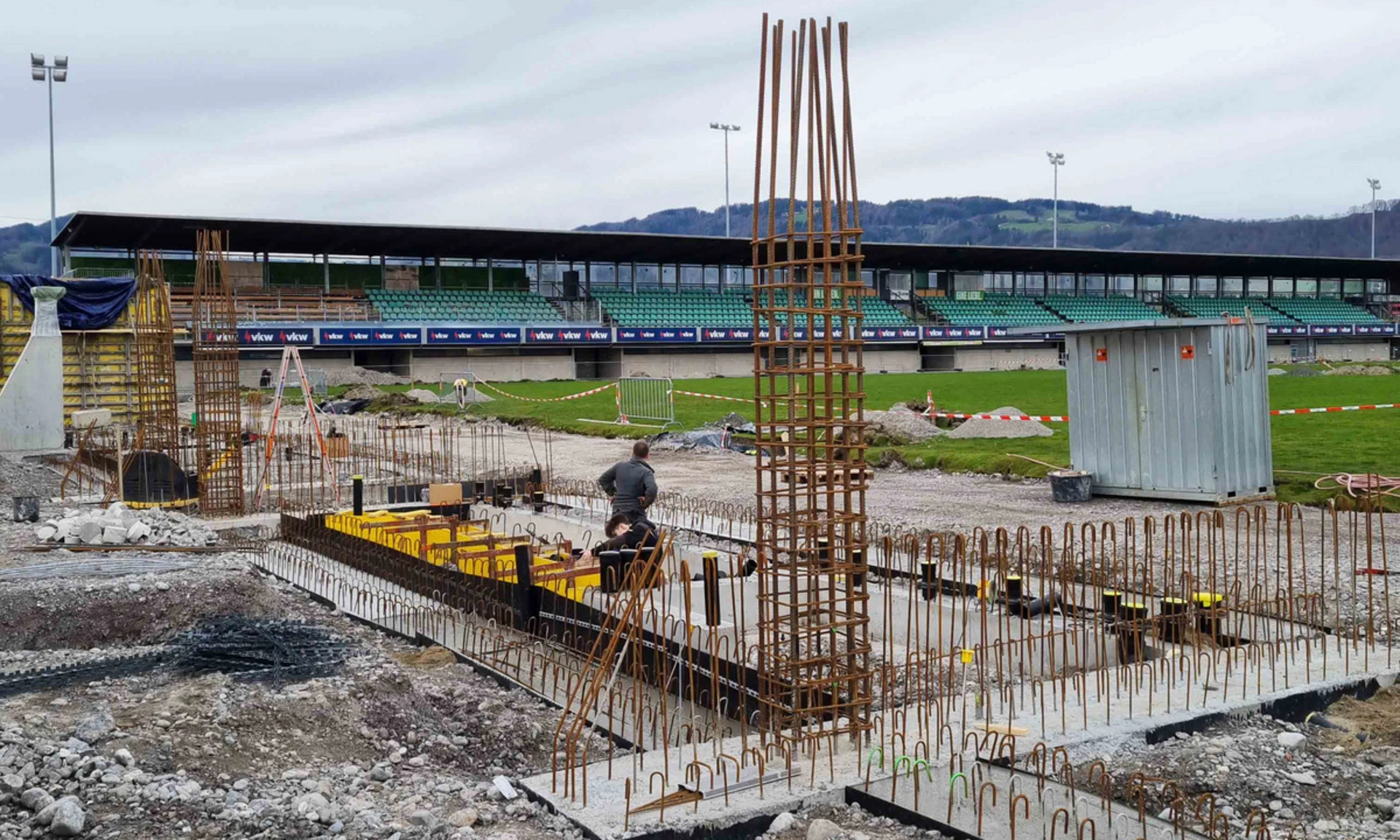 Neubau Reichshofstadion Lustenau: Arbeiten am Fundament in der ersten Bauphase.