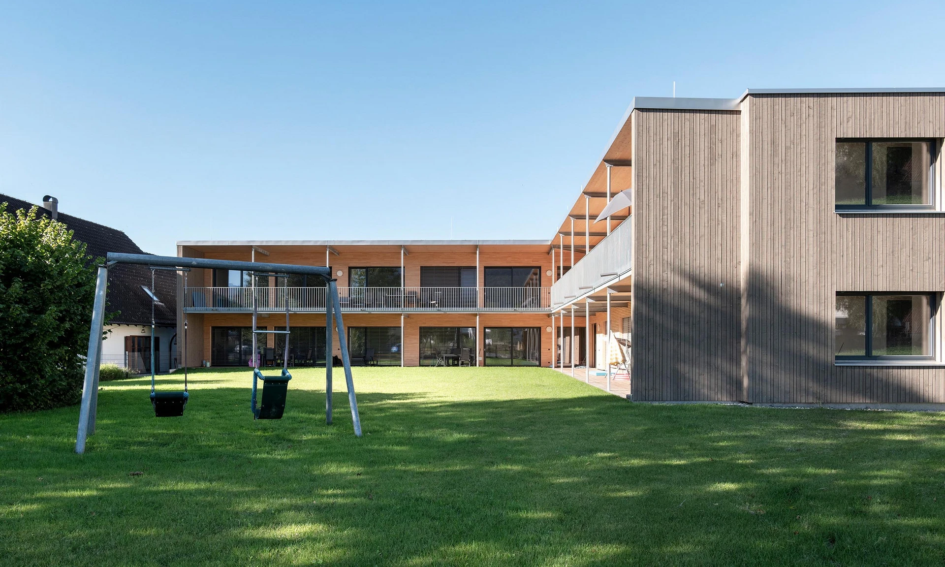 Foto der neuen Anlage der Lebenshilfe in Dornbirn Kehlermähder, welche mit Hilfe von Wilhelm+Mayer in rund eineinhalb Jahren Bauzeit nachhaltig umgebaut wurde.
