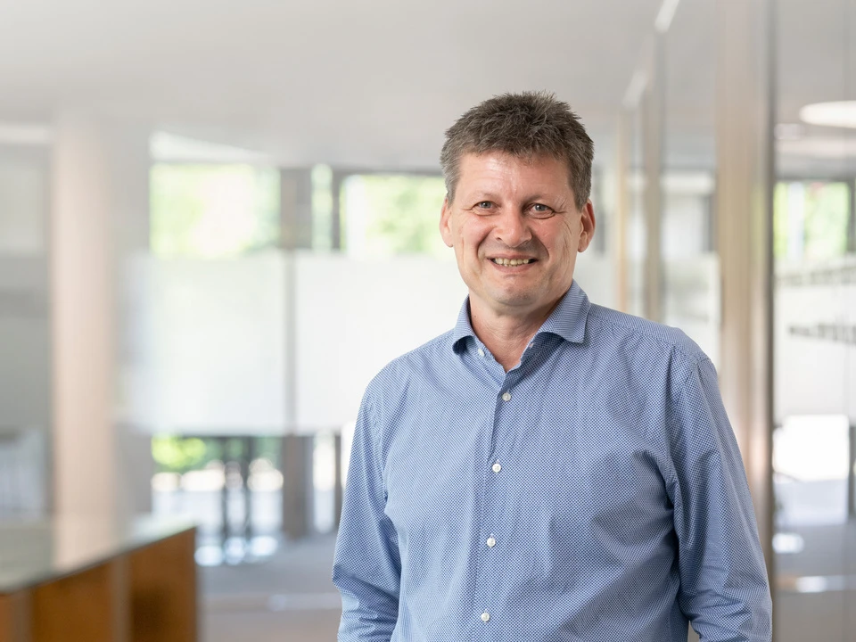 Porträt von Albert Ellensohn